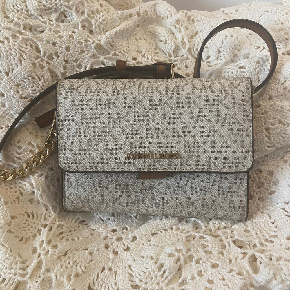 Michael Kors Crossbody Clutch Bag Initial Jet Set New with Tags NWT